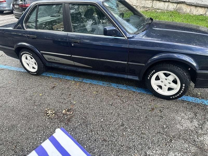 Gebraucht BMW 325 171 PS (125 kW) 1988 Limousine