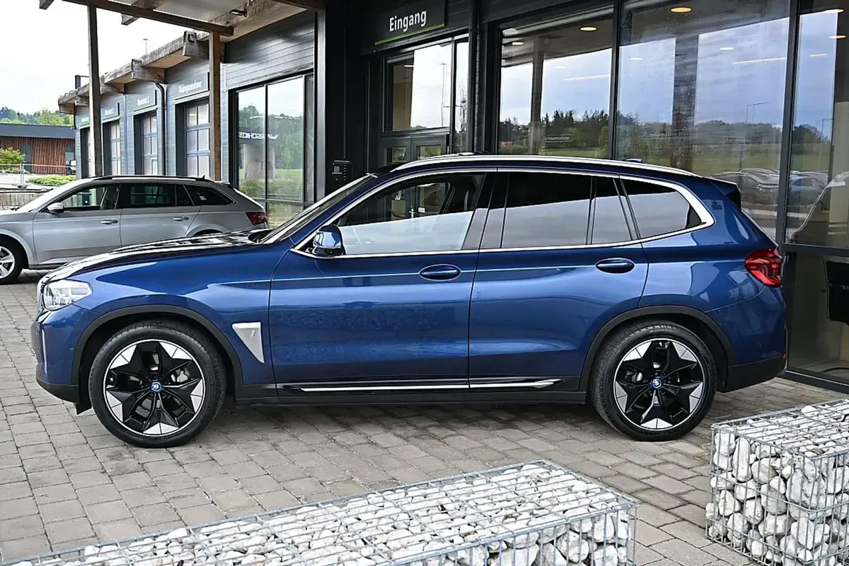 Gebraucht BMW iX3 Impressive 286 PS (2021) in Gföhl - € 36.490 | AutoUncle
