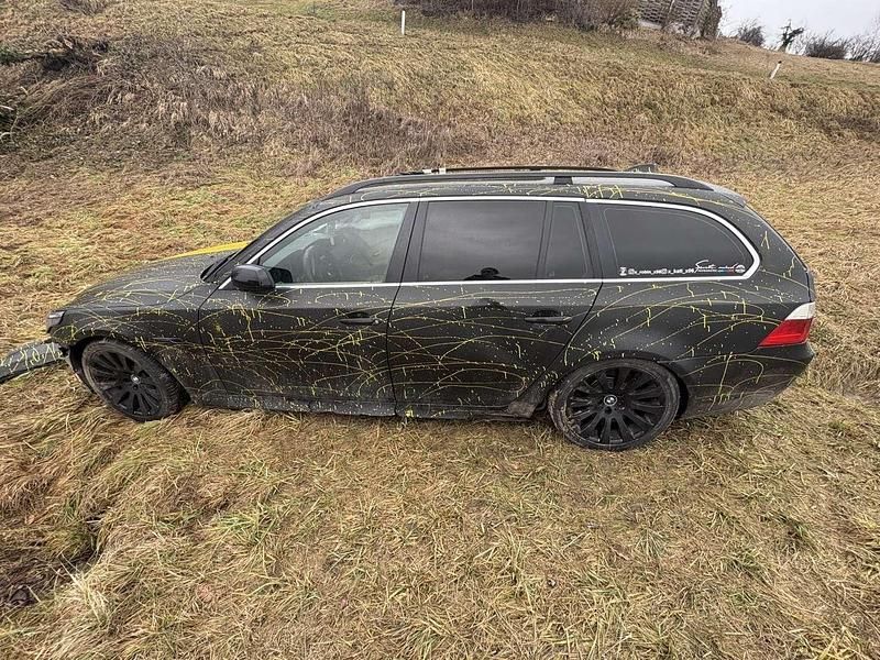 Gebraucht BMW 525 163 PS (119 kW) 2007 Kombi