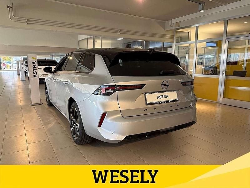 Neu Opel Astra 131 PS (96 kW) 2025 Silber Limousine