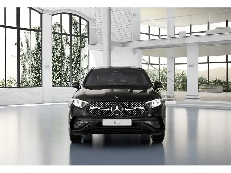 Gebraucht Mercedes GLC300e AMG line 204 PS (150 kW) 2024 Obsidianschwarz metallic Coupé