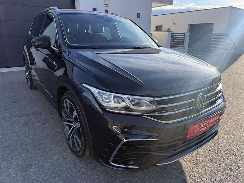 Gebraucht VW Tiguan R-line 150 PS (110 kW) 2021 Schwarz SUV