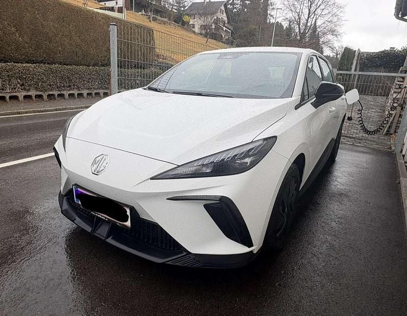 Gebraucht MG MG4 EV 125 kW (170 PS) 2023 Weiß Kleinwagen