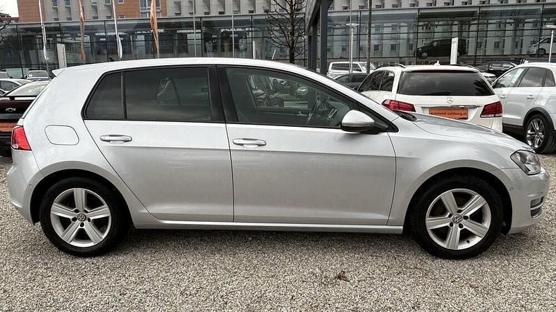 Gebraucht VW Golf VII Highline 105 PS (77 kW) 2012 Silber Limousine