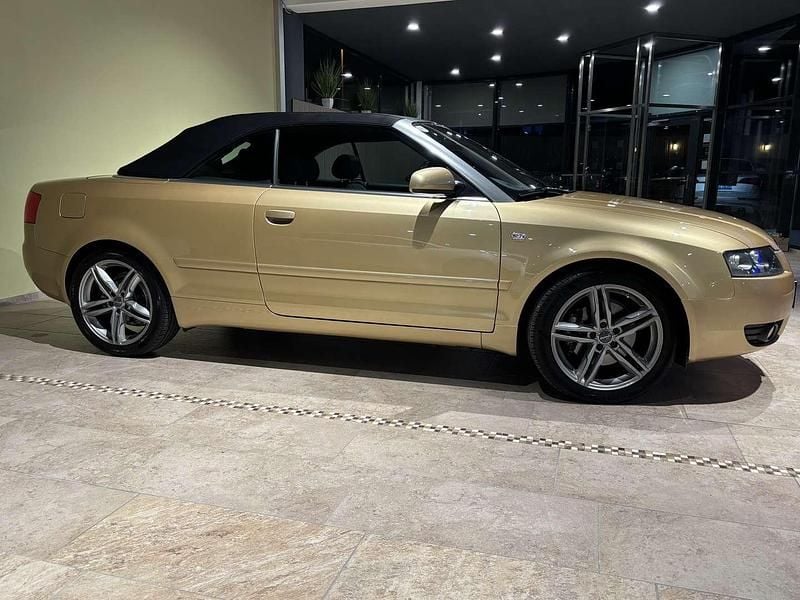 Gebraucht Audi A4 Cabriolet Sport 163 PS (119 kW) 2004 Gold Cabrio