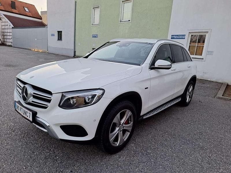 Gebraucht Mercedes GLC350 211 PS (155 kW) 2018 Weiß SUV