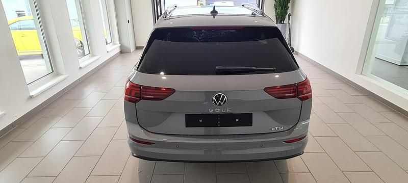 Gebraucht VW Golf VIII Life 115 PS (84 kW) 2024 Mittelgrau  normal Kombi