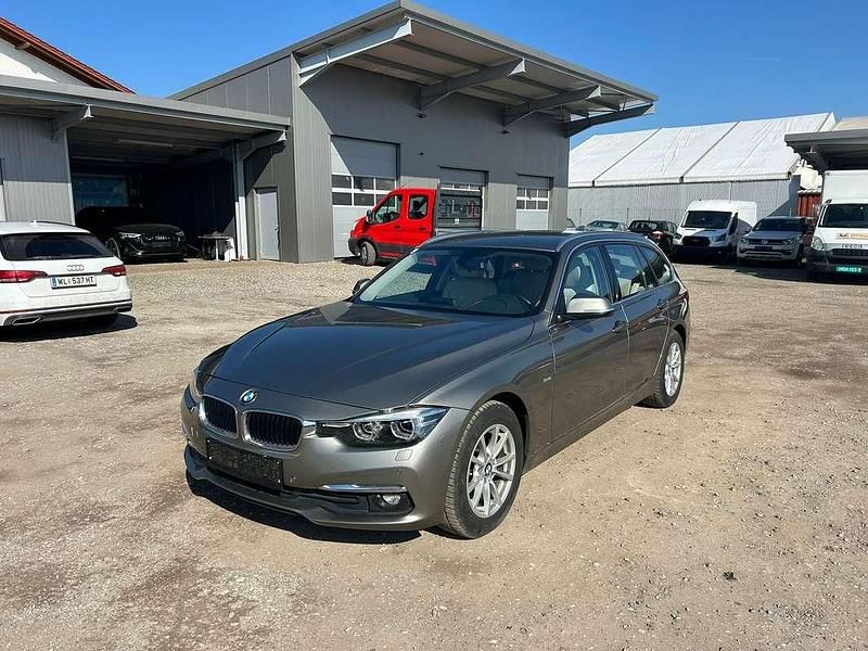 Gebraucht BMW 320 Luxury Line 190 PS (139 kW) 2016 Grau Kombi