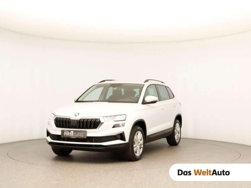Weiß Gebraucht 2024 Skoda Karoq Selection SUV | € 31.990 (Guter Preis) - Bild 1/4
