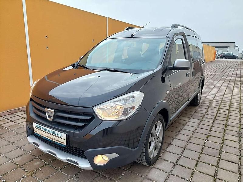 Gebraucht Dacia Dokker Stepway 90 PS (66 kW) 2017 Schwarz Van / Kleinbus