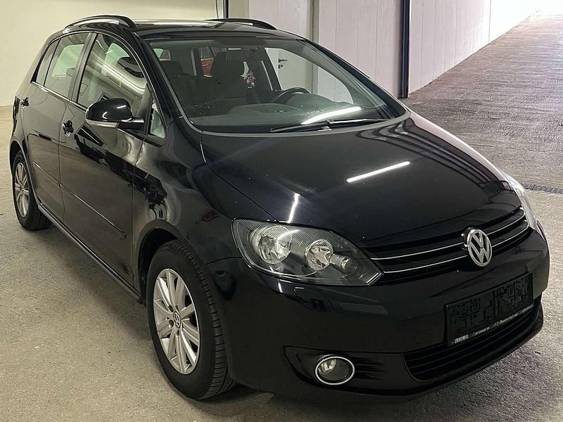 Gebraucht VW Golf VII Comfortline 105 PS (77 kW) 2013 Schwarz Kleinwagen