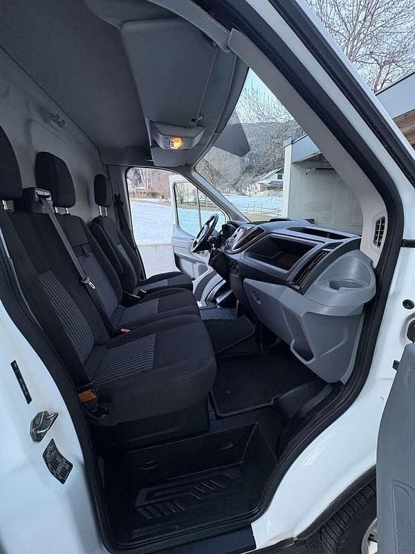 Gebraucht Ford Transit 105 PS (77 kW) 2018 Weiß Van