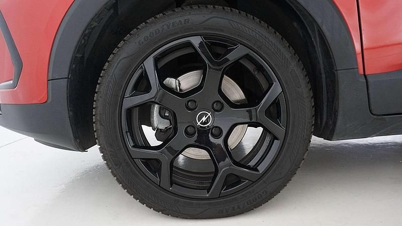 Gebraucht Opel Crossland X GS Line 110 PS (80 kW) 2022 Chilirot/dach schwarz g1r SUV