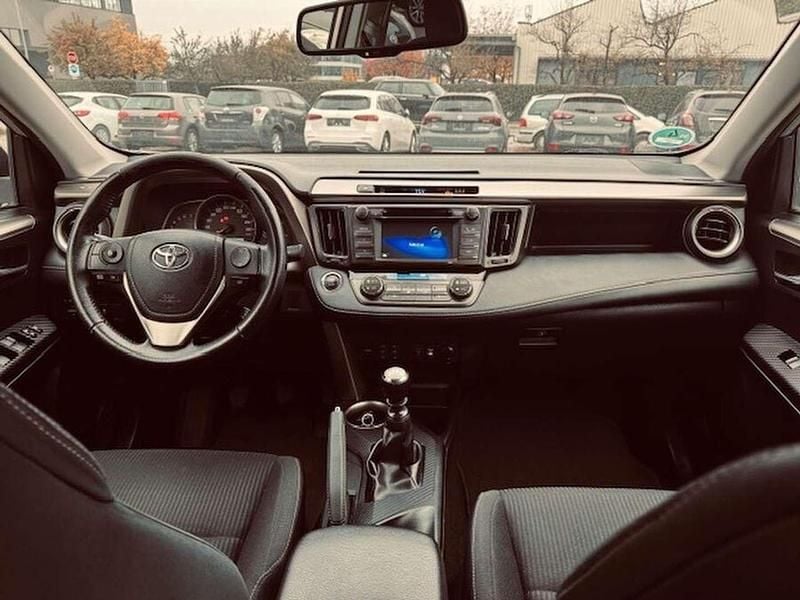 Gebraucht Toyota RAV4 151 PS (111 kW) 2014 Silber SUV