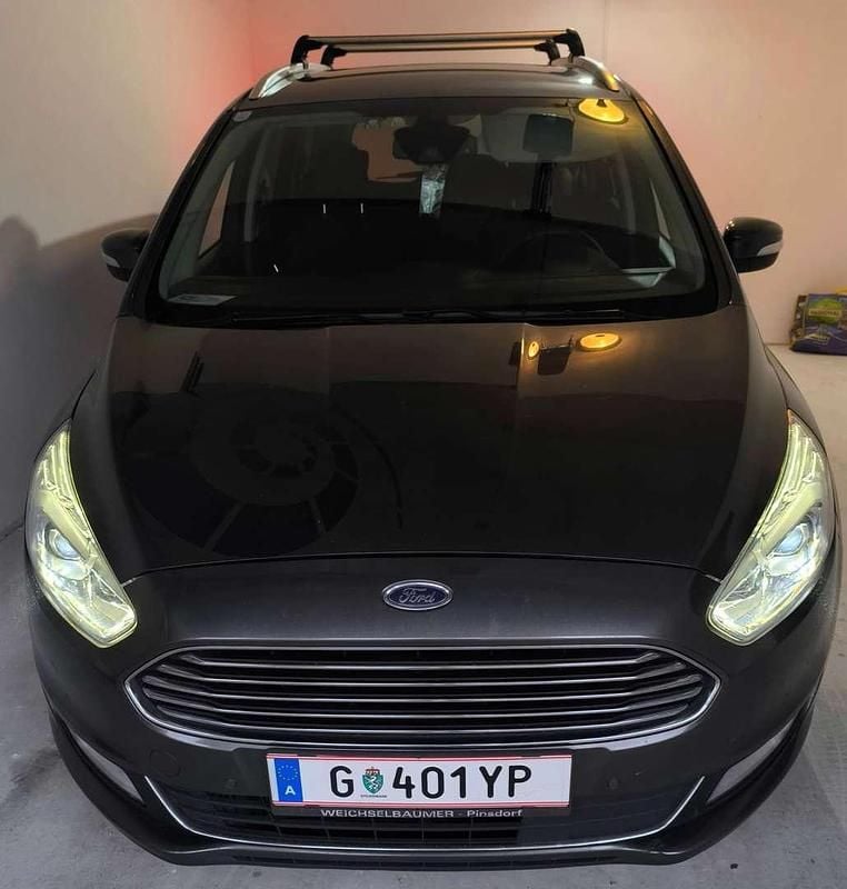 Grau Gebraucht 2018 Ford Galaxy Business Edition Van / Kleinbus | € 13.190 (Guter Preis) - Bild 1/4