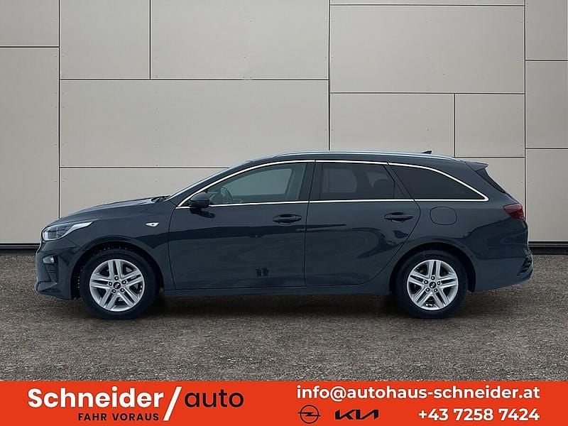 Gebraucht Kia Ceed Sportswagon Silver 101 PS (74 kW) 2021 Grau Kombi