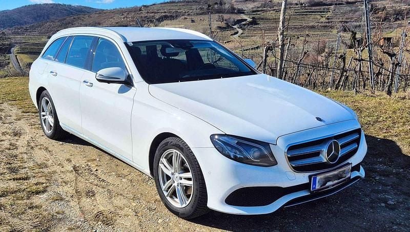 Gebraucht Mercedes E200 Avantgarde 150 PS (110 kW) 2017 Weiß Kombi
