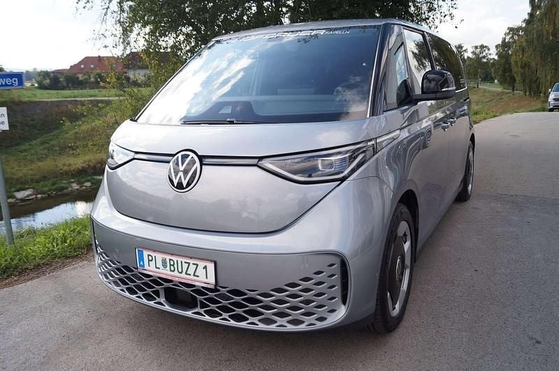 Silber Neu 2025 VW ID. Buzz Pro Van / Kleinbus | € 64.900 (Etwas zu teuer) - Bild 1/4