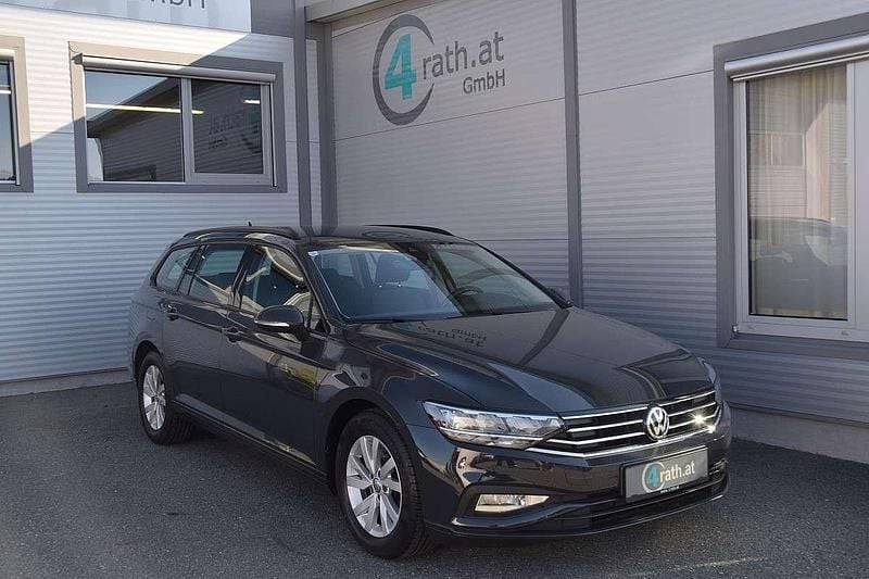 Gebraucht VW Passat 120 PS (88 kW) 2020 Grau Kombi