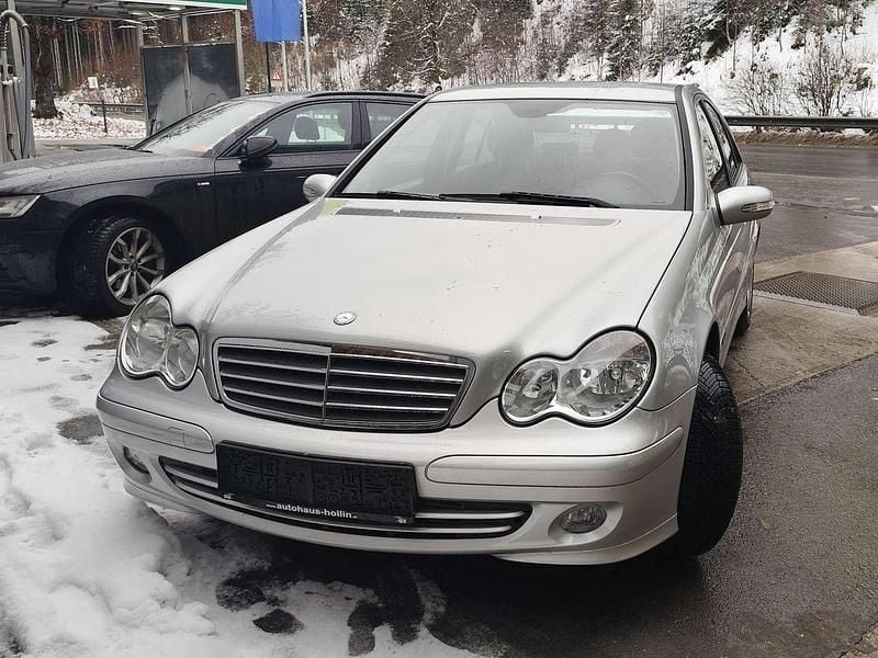 Gebraucht Mercedes C180 Classic 143 PS (105 kW) 2005 Silber Limousine