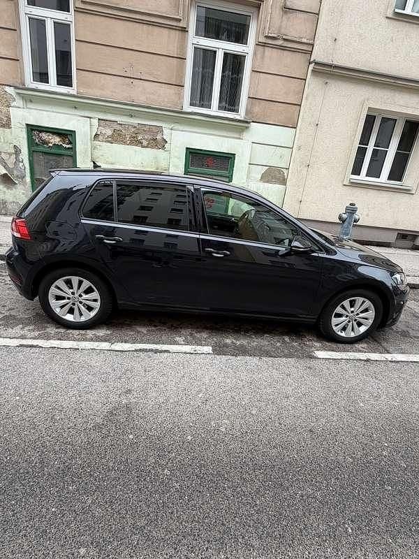 Gebraucht VW Golf VII Comfortline 116 PS (85 kW) 2019 Limousine