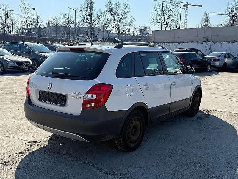 Gebraucht Skoda Fabia 105 PS (77 kW) 2012 Weiß Kombi