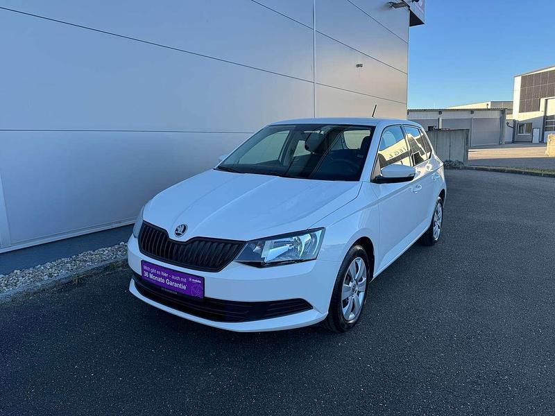 Gebraucht Skoda Fabia Active 60 PS (44 kW) 2018 Weiß Kleinwagen