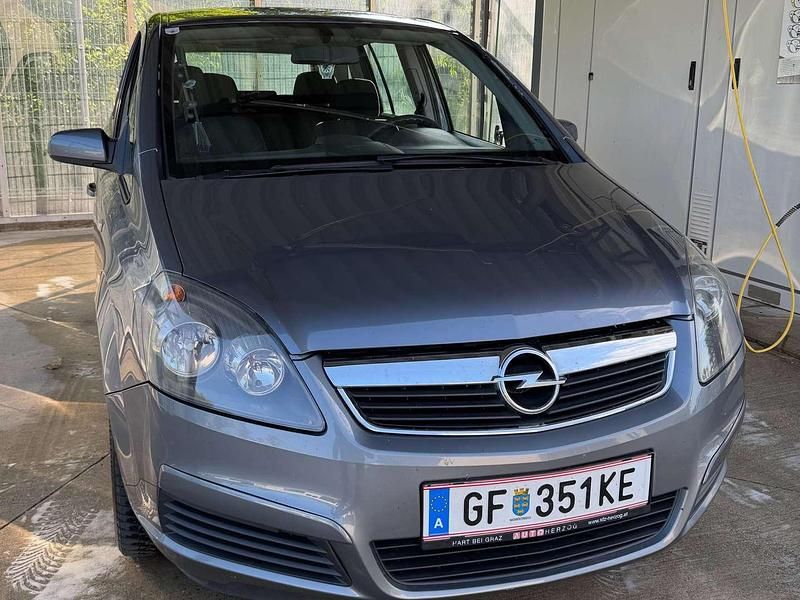 Silber Gebraucht 2007 Opel Zafira Van / Kleinbus | € 2.800 (Etwas zu teuer) - Bild 1/4
