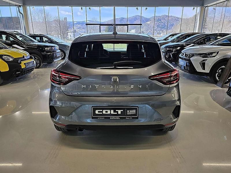 Neu Mitsubishi Colt Invite 91 PS (66 kW) 2025 Grau Kleinwagen