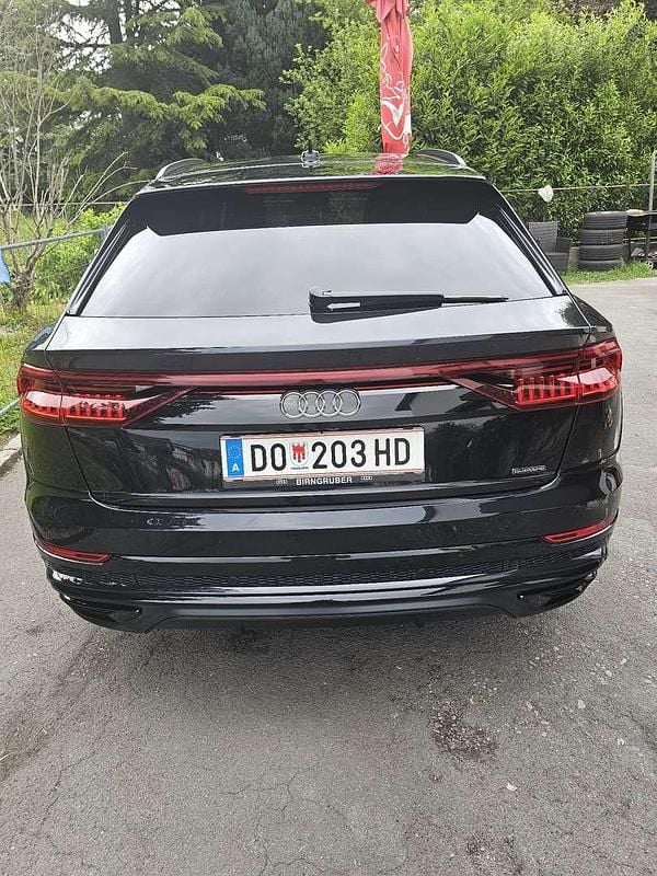 Gebraucht Audi Q8 Ambiente 286 PS (210 kW) 2019 SUV