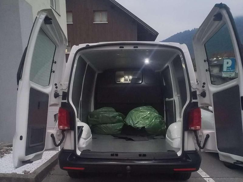 Gebraucht VW T6.1 110 PS (80 kW) 2021 Weiß Van