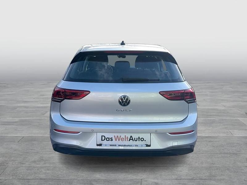 Gebraucht VW Golf VIII Life 115 PS (84 kW) 2022 Silber  metallic