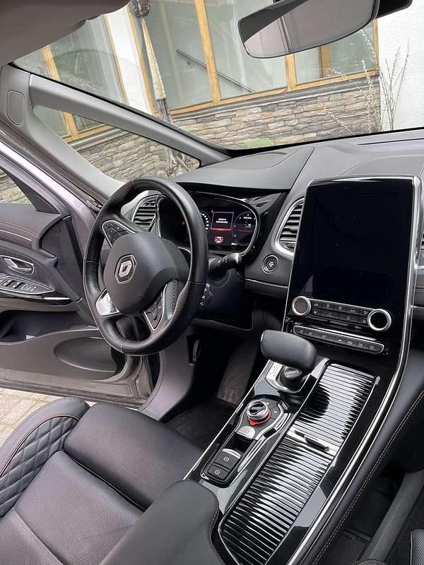 Gebraucht Renault Espace Initiale Paris 160 PS (117 kW) 2021 Van / Kleinbus