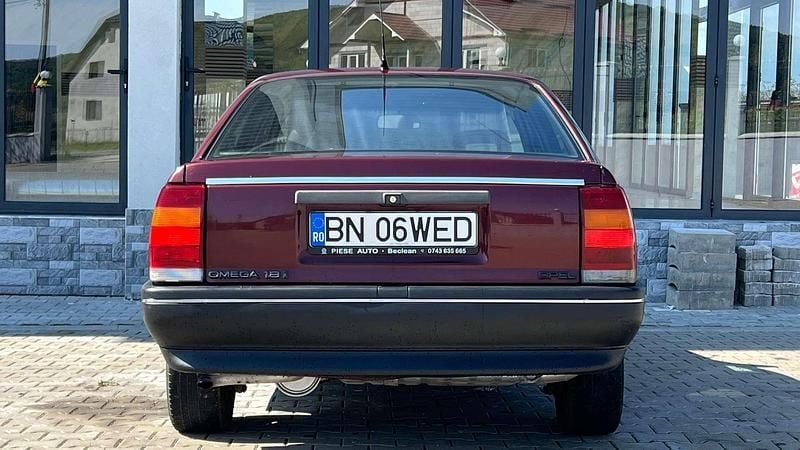 Gebraucht Opel Omega 116 PS (85 kW) 1990 Limousine