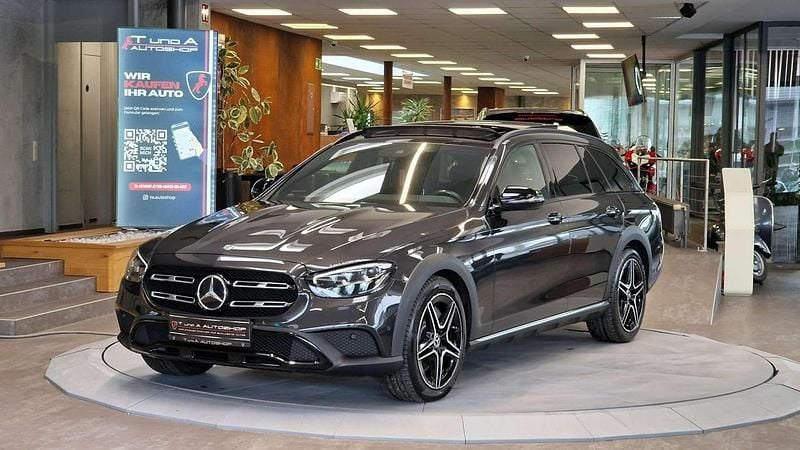 Gebraucht Mercedes E400 330 PS (242 kW) 2021 Grau Kombi