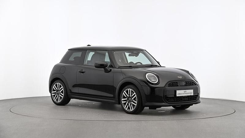 Gebraucht Mini Cooper 114 kW (156 PS) 2025 Midnight black ii Kleinwagen