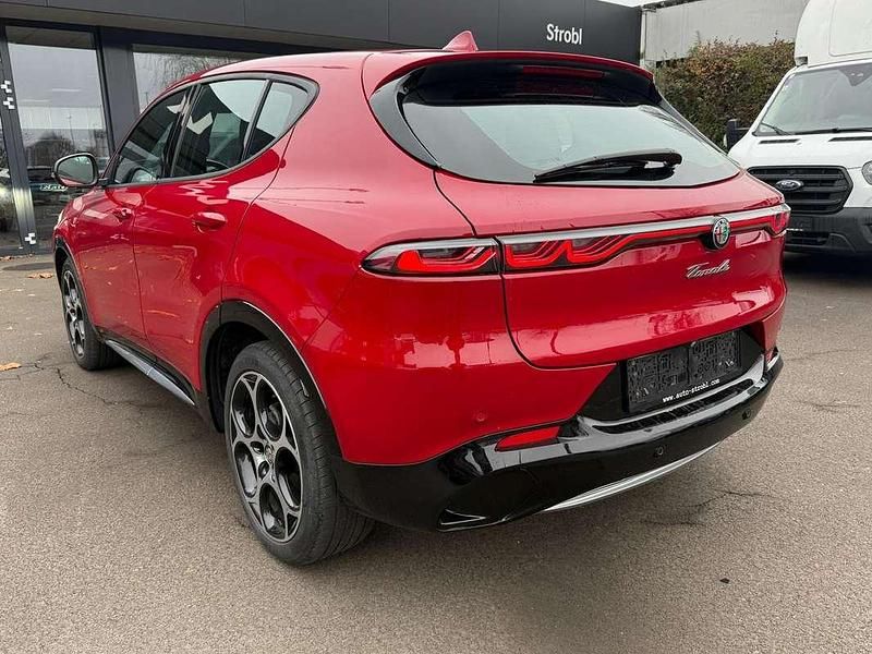 Gebraucht Alfa Romeo Tonale Ti 131 PS (96 kW) 2023 Rot SUV