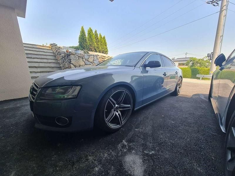 Blau Gebraucht 2010 Audi A5 Sportback Kleinwagen | € 11.700 (Fairer Preis) - Bild 1/4
