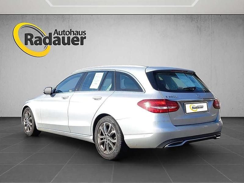 Gebraucht Mercedes 220 170 PS (125 kW) 2018 Grau Kombi