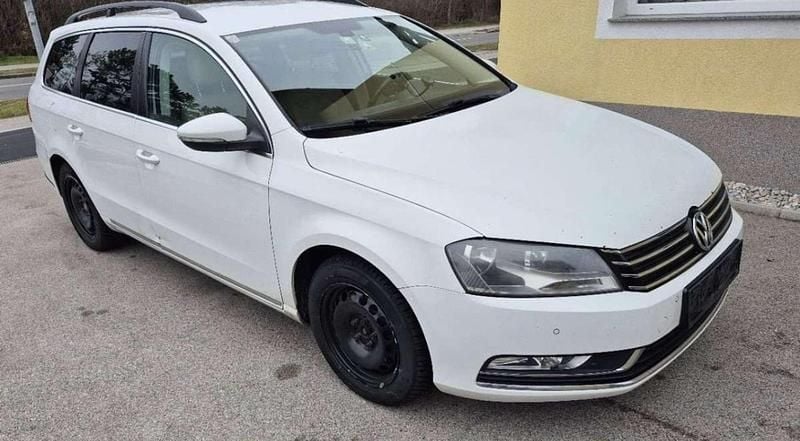 Weiß Gebraucht 2013 VW Passat Trendline Kombi | € 4.200 (Guter Preis) - Bild 1/4