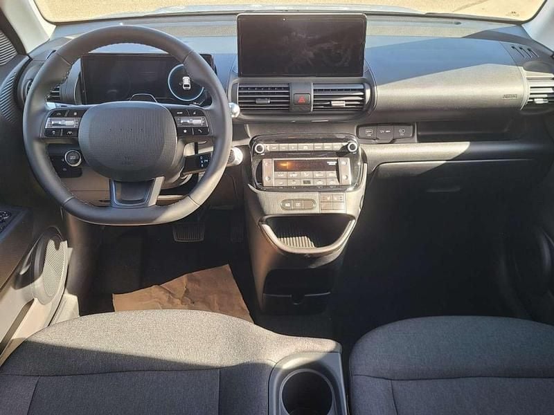 Gebraucht Hyundai Inster 27 kW (38 PS) 2025 Silber Kleinwagen