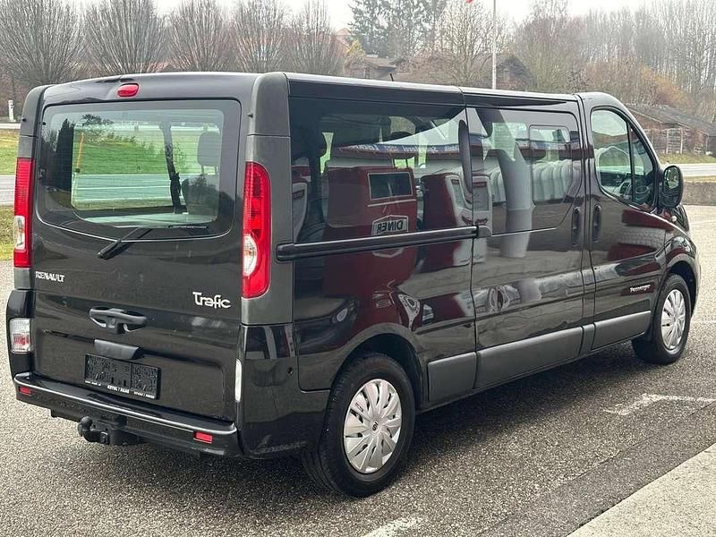 Gebraucht Renault Trafic Expression 114 PS (83 kW) 2011 Schwarz Van / Kleinbus