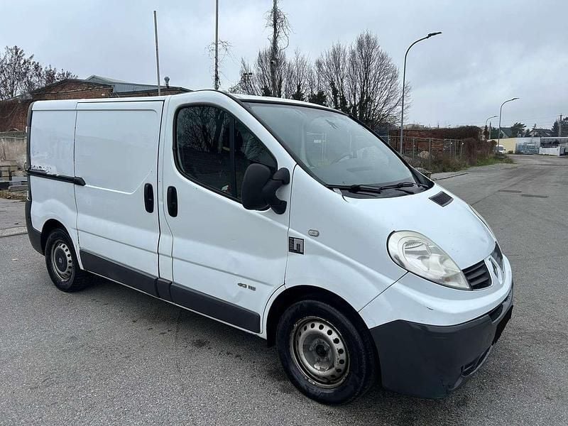 Weiß Gebraucht 2008 Renault Trafic Van | € 2.900 - Bild 1/4