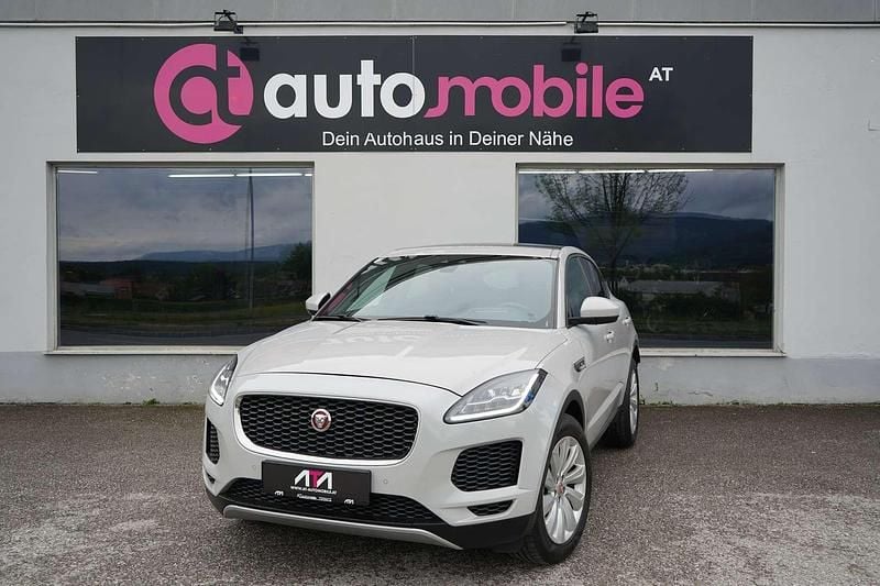 Grau Gebraucht 2017 Jaguar E-Pace Basis SUV | € 23.990 - Bild 1/4
