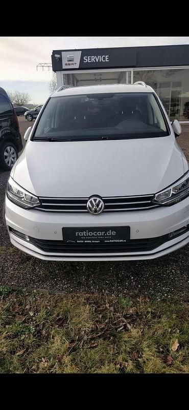 Weiß Gebraucht 2017 VW Touran Comfortline Van / Kleinbus | € 14.800 (Guter Preis) - Bild 1/4