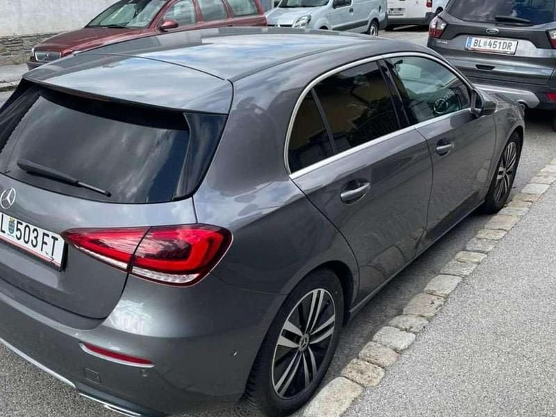 Gebraucht Mercedes A180 136 PS (100 kW) 2020 Grau Limousine