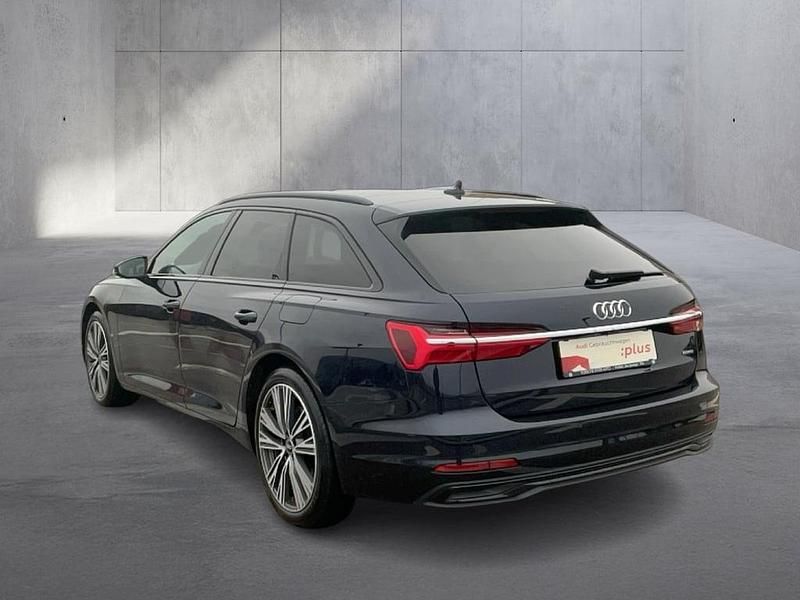 Gebraucht Audi A6 299 PS (219 kW) 2023 Dunkelblau  metallicperleffekt Kombi
