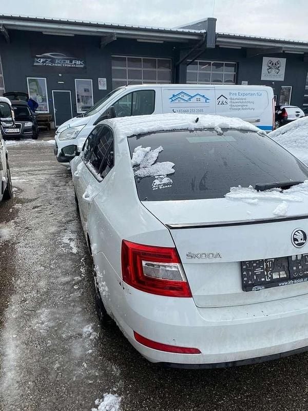 Gebraucht Skoda Octavia Active 116 PS (85 kW) 2017 Weiß Limousine