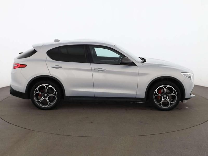 Gebraucht Alfa Romeo Stelvio Sprint 190 PS (139 kW) 2022 Weiß SUV