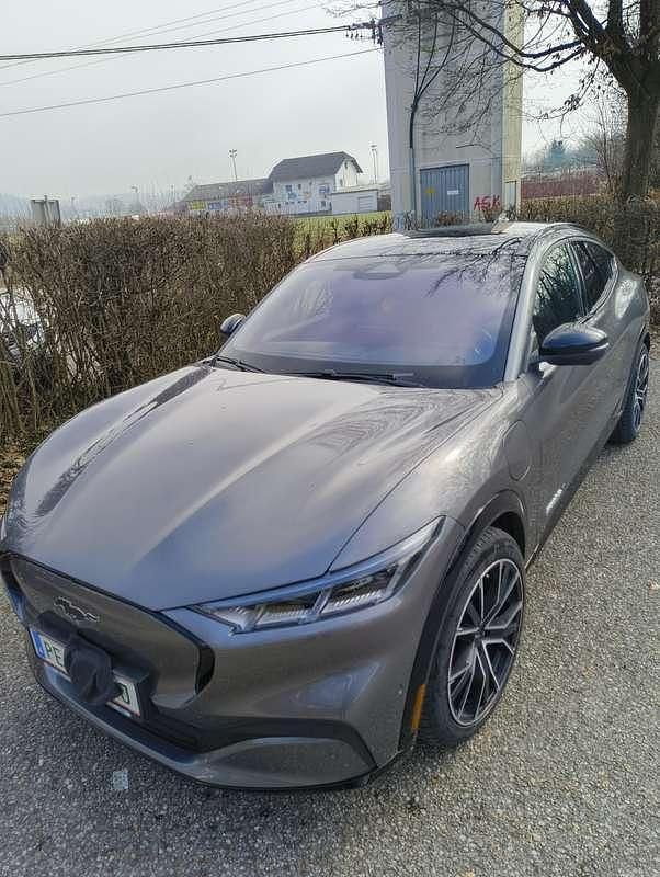 Gebraucht Ford Mustang Mach-E Extended Range 258 kW (351 PS) 2021 Grau SUV